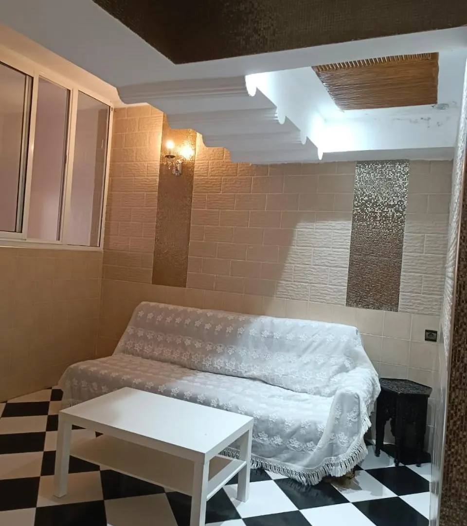 Appartement A Louer Situer Dans Un Quartier Propre Et Calme A Hay Salam Agadir 0*,